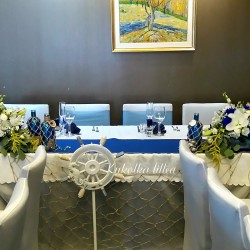Decoration of a table for a wedding